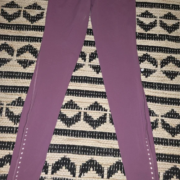 Lululemon Athletica Mauve High-Rise Leggings - Picture 2 of 5